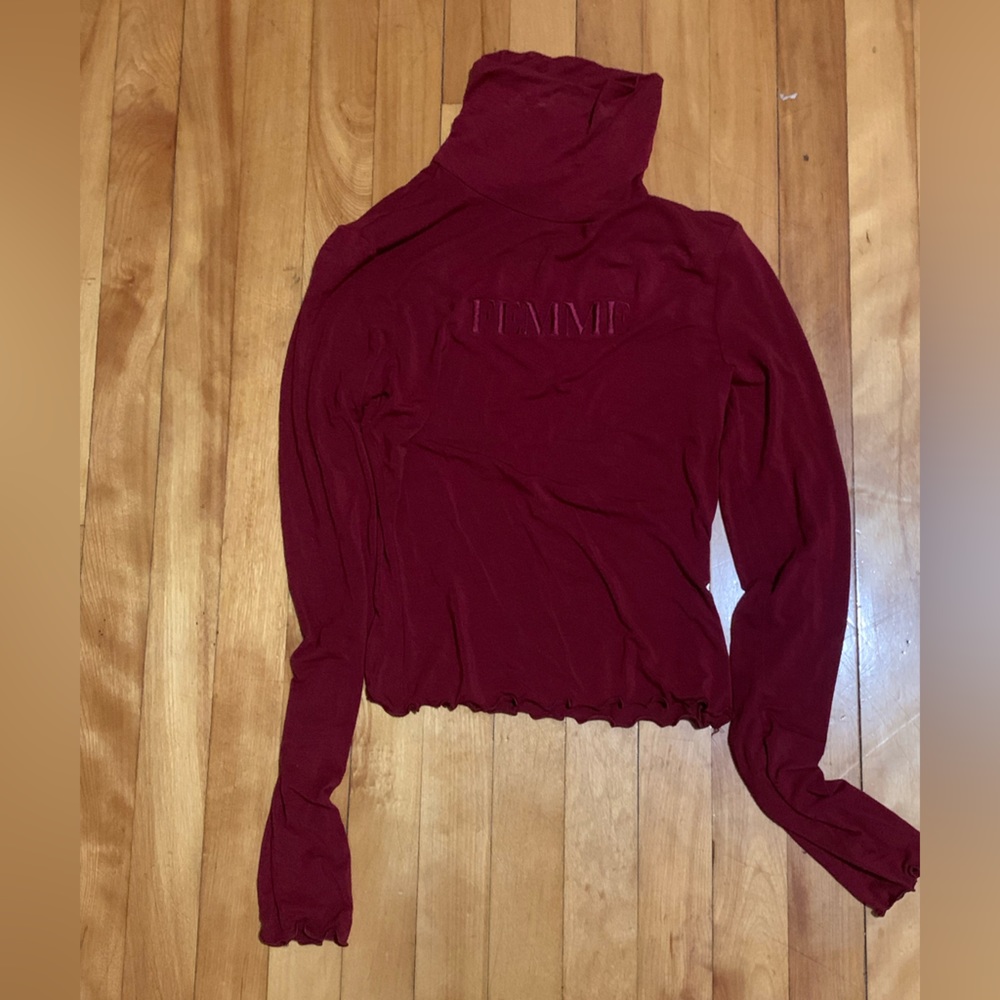 Fitted turtleneck